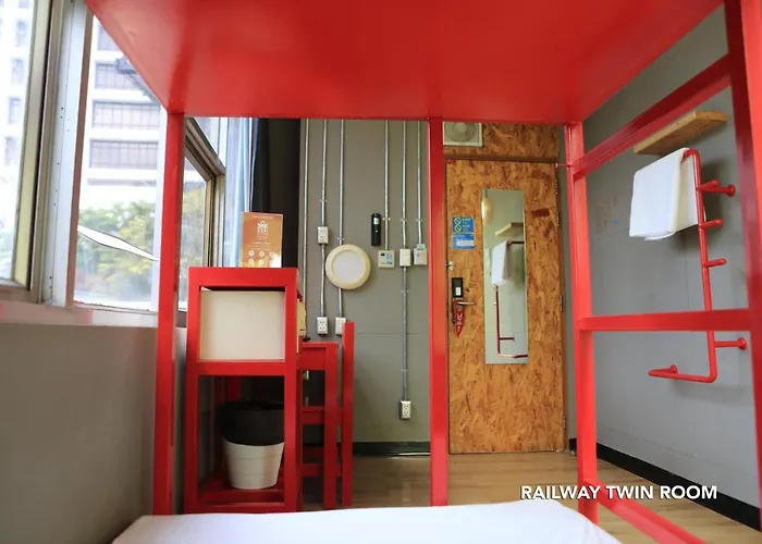 Zen Decho Road Hostel