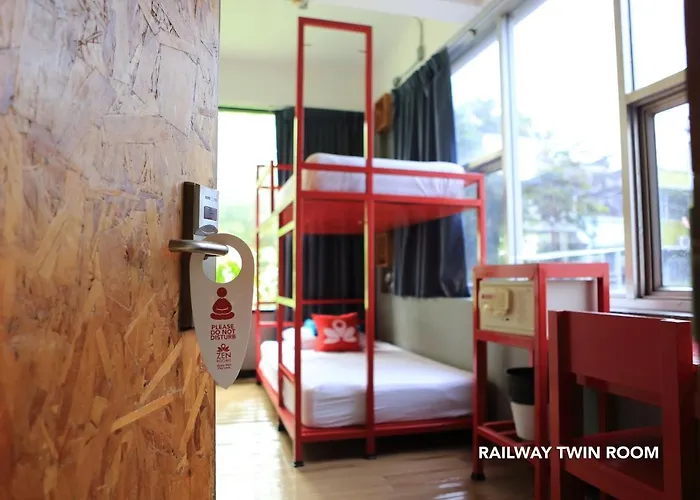 Zen Decho Road Hostel Bangkok