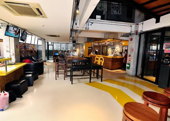 Zen Decho Road Hostel Bangkok