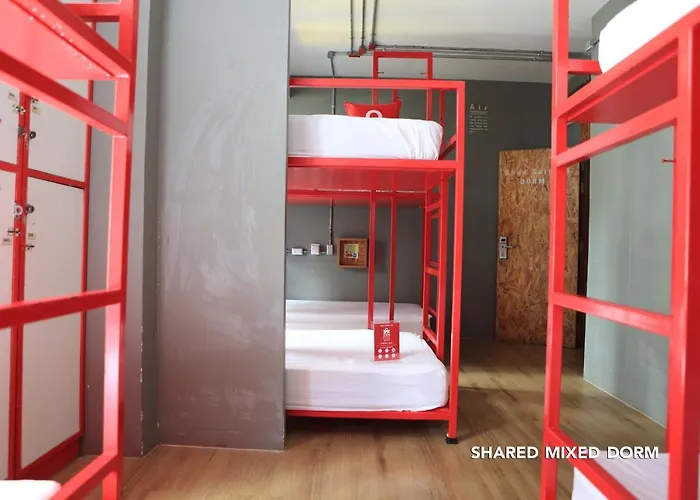 Zen Decho Road Hostel